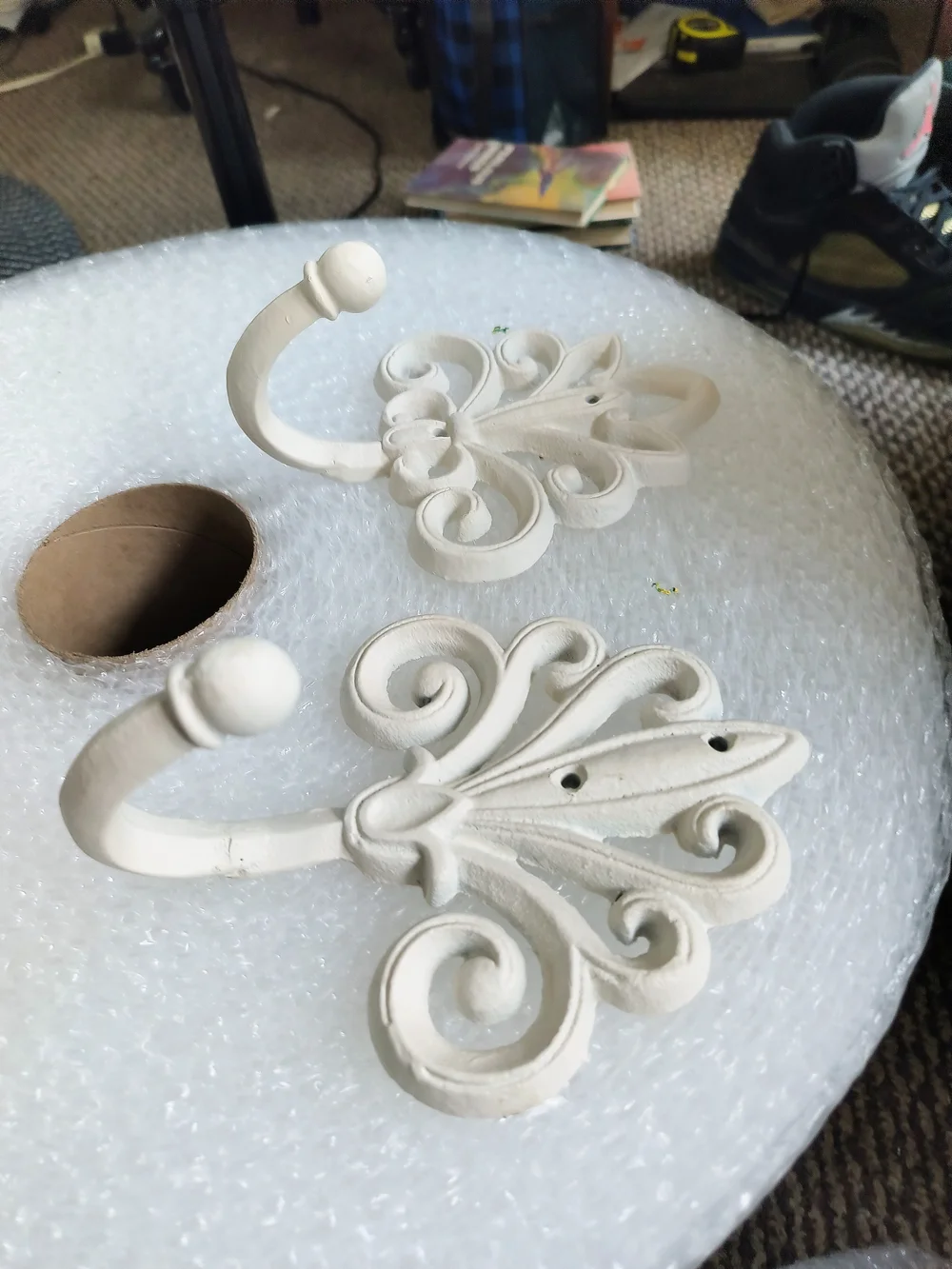 Decorative Cream Wall Hooks - Elegant Scroll Design With Screws New